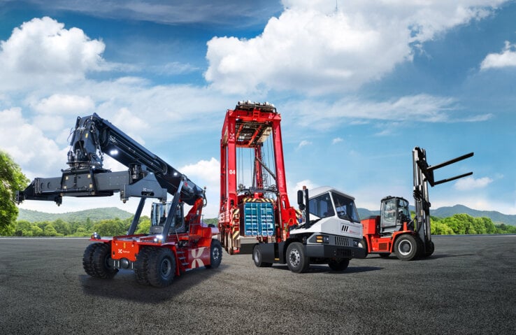 Equipment - We provide state-of-the-art terminal tractors, reachstackers, forklift trucks, empty container handlers, straddle carriers and crane spreaders.